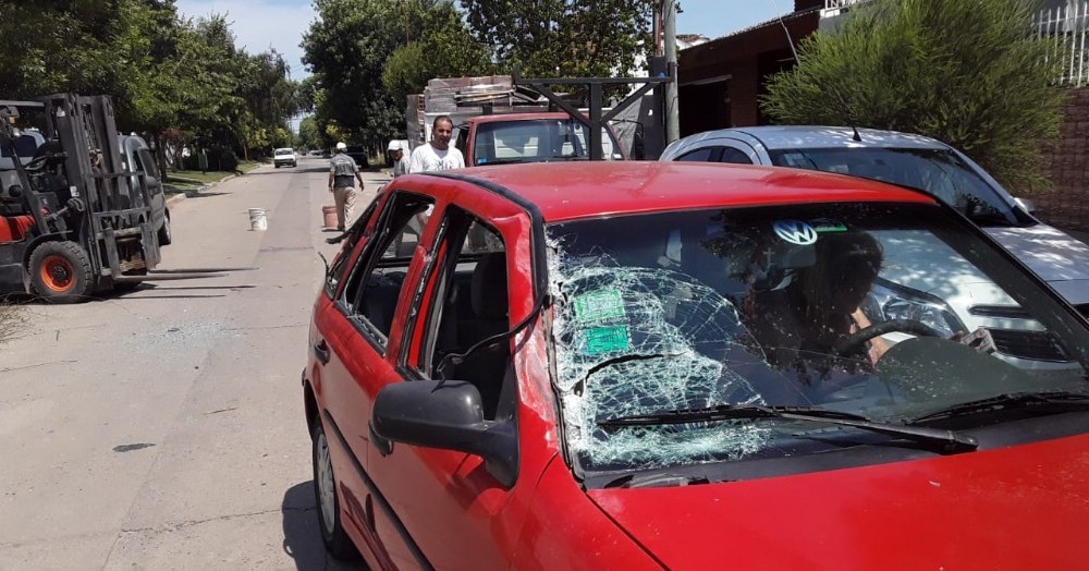 Un VW Gol se llevó la peor parte.